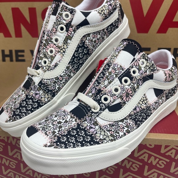 Vans Men’s Old Skool (Patchwork Firl) Marshmallow Sneakers
VN0A38G19FY - Picture 10 of 16
